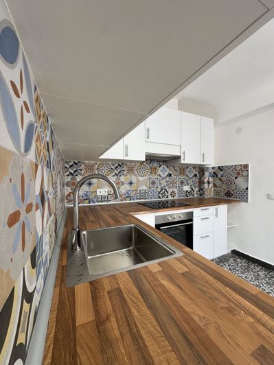 Image No.18-5 Bed Apartment for sale