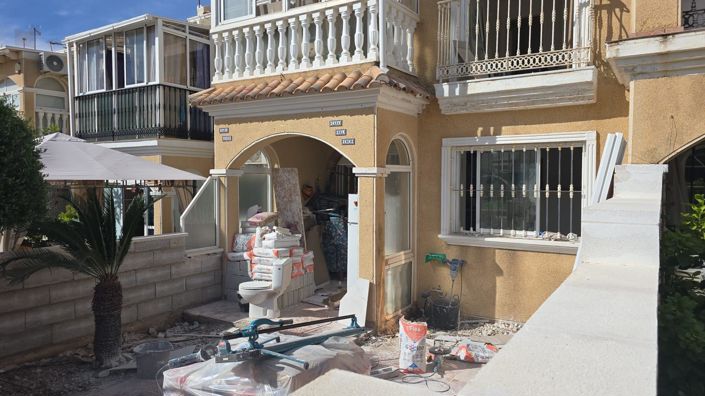 Image No.11-2 Bed Townhouse for sale