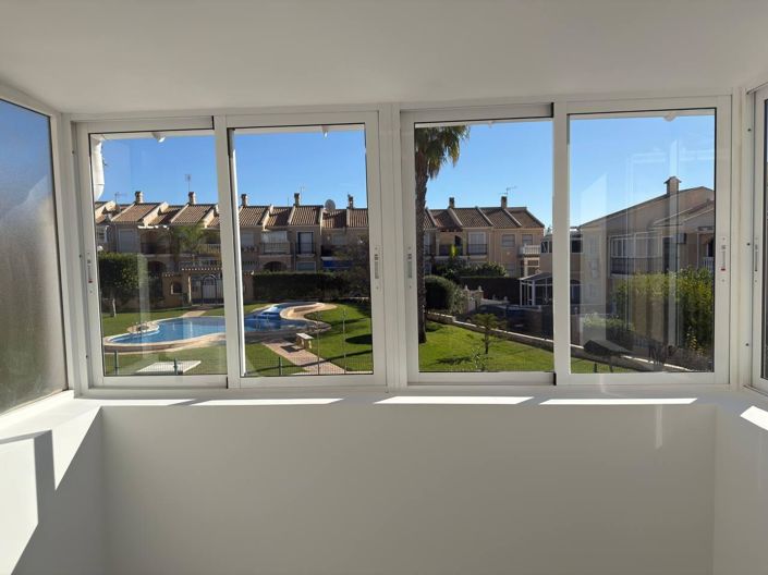 Image No.30-2 Bed Townhouse for sale