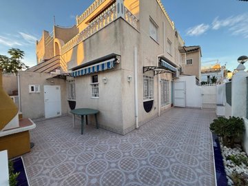 Maison de 4 chambres à vendre à Torrevieja