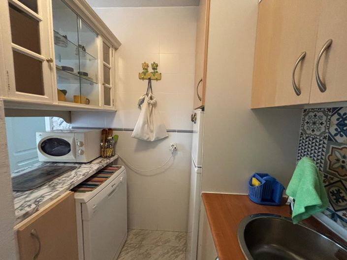 Image No.18-4 Bed House for sale