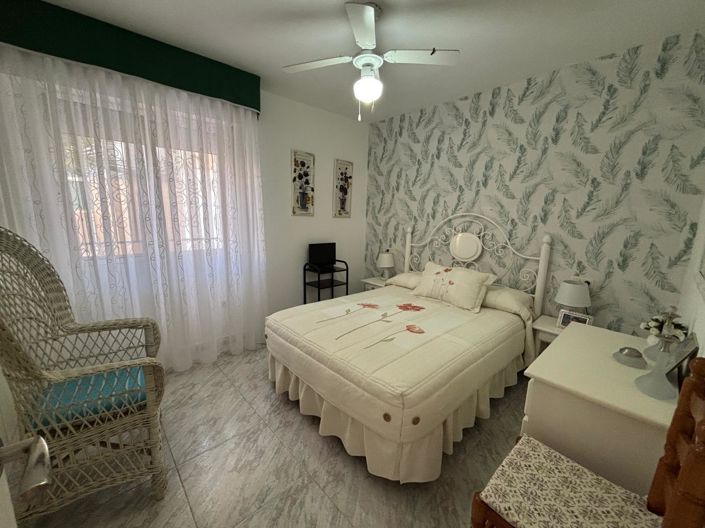 Image No.21-4 Bed House for sale