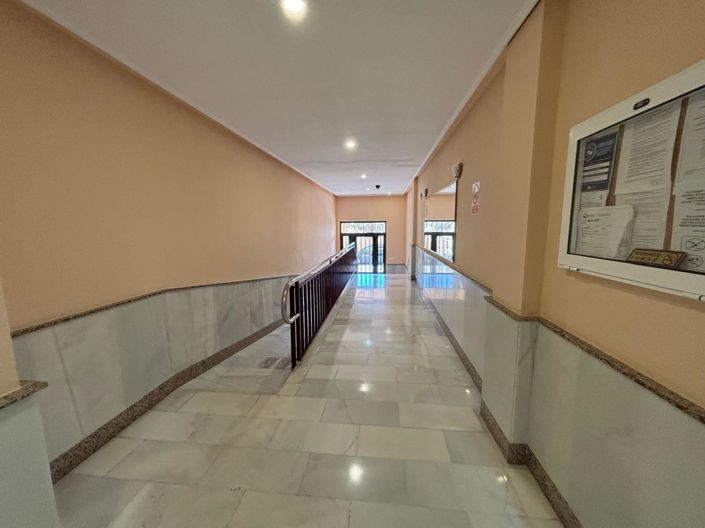 Image No.33-3 Bed Apartment for sale