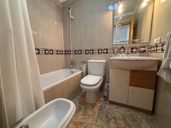 Image No.8-3 Bed Apartment for sale