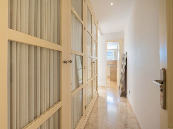 Image No.13-3 Bed Apartment for sale