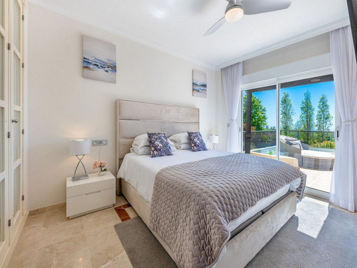 Image No.14-3 Bed Apartment for sale