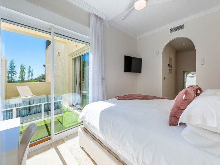 Image No.8-3 Bed Apartment for sale