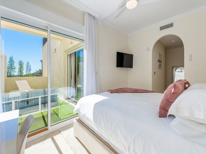 Image No.8-3 Bed Apartment for sale