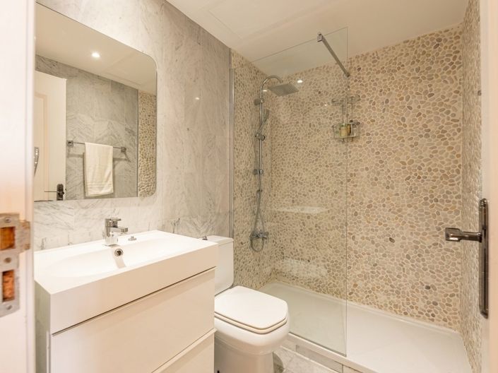 Image No.9-3 Bed Apartment for sale