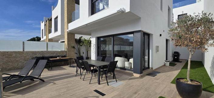 Image No.7-Maison de 4 chambres à vendre à Punta Prima