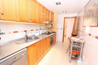 11-20939a0134ad724a8cb2a801094d15a4