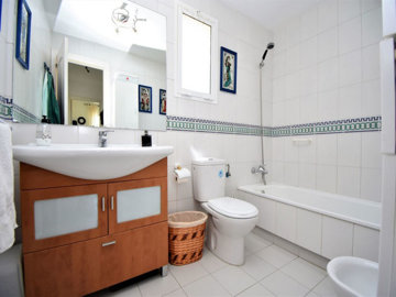 10-bb915d1cb19341576dcdc994b81ab9c5