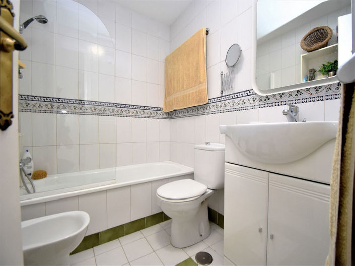 Image No.11-2 Bed Apartment for sale