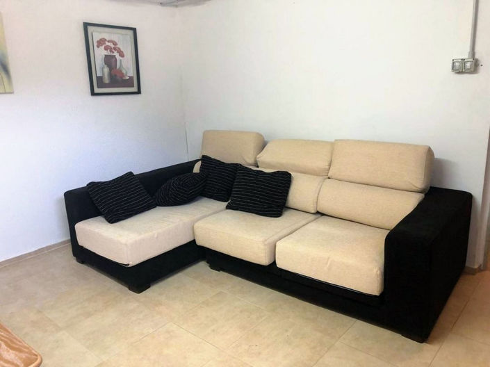 Image No.10-3 Bed House for sale