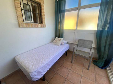 10-bb915d1cb19341576dcdc994b81ab9c5