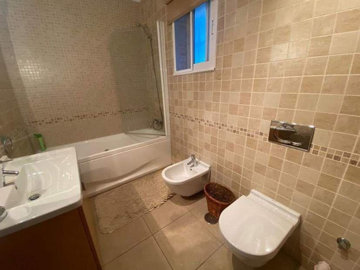 12-53013098fcab6c38b1379cd33298e050