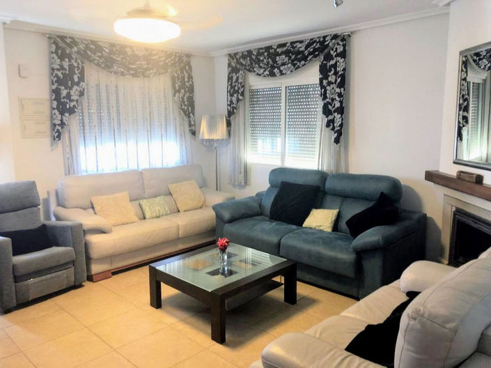 Image No.3-3 Bed House for sale