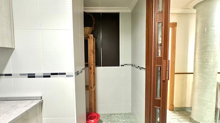 Image No.21-4 Bed Penthouse for sale