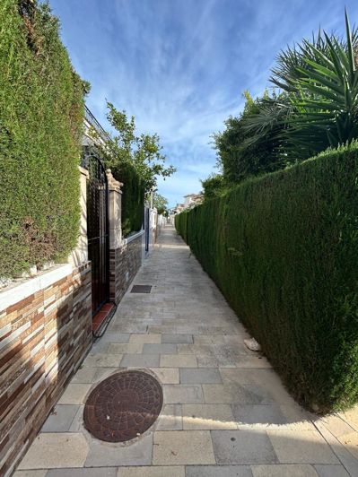 Image No.11-2 Bed Duplex for sale