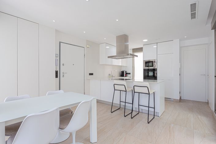 Image No.8-Villa de 4 chambres à vendre à Orihuela Costa