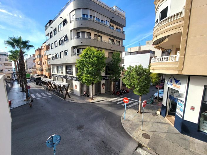 Image No.11-3 Bed Apartment for sale