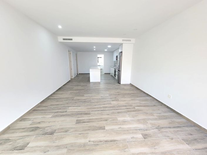 Image No.13-3 Bed Apartment for sale