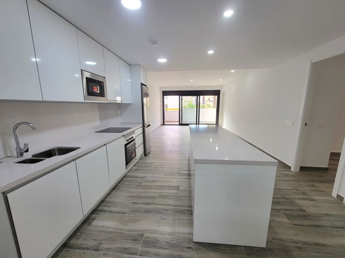 Image No.14-3 Bed Apartment for sale