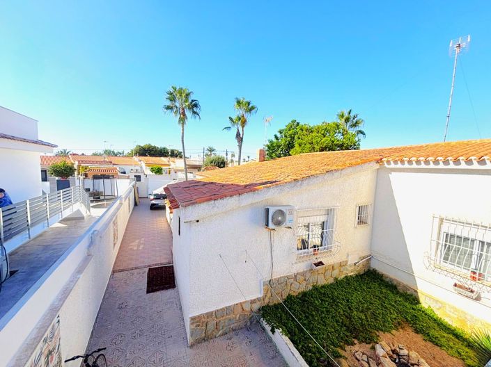 Image No.12-2 Bed Villa for sale