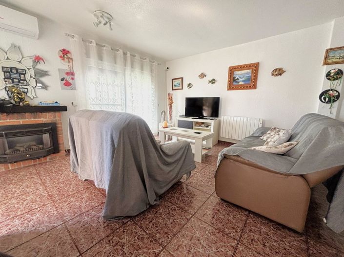 Image No.16-2 Bed Villa for sale