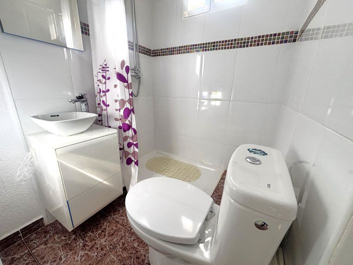 Image No.26-2 Bed Villa for sale