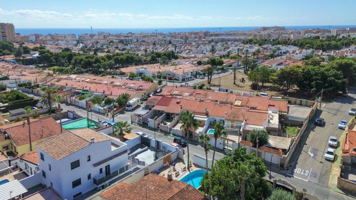 Image No.4-2 Bed Villa for sale