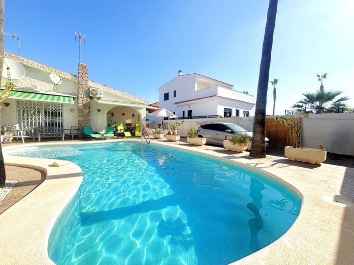 Image No.6-2 Bed Villa for sale