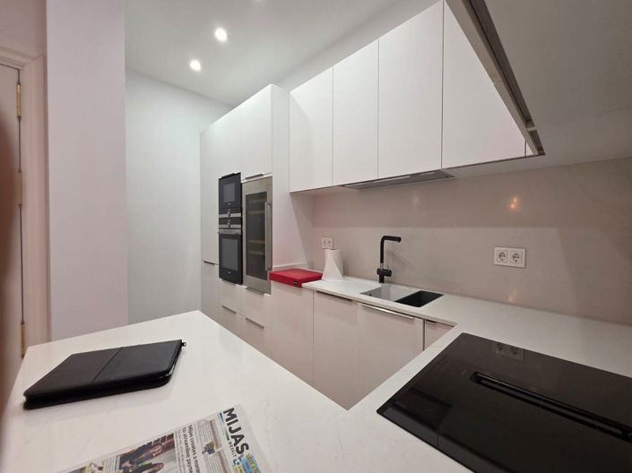 Image No.25-3 Bed Apartment for sale