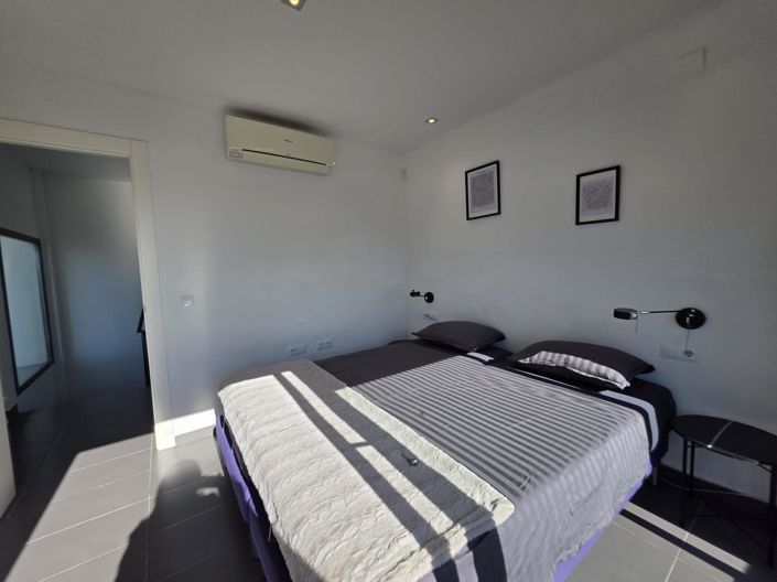 Image No.21-3 Bed Villa for sale