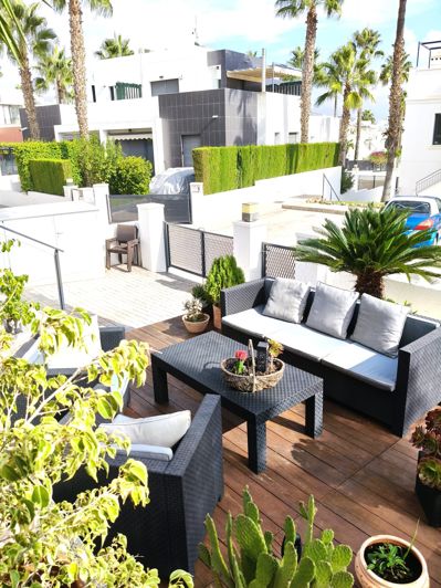 Image No.1-3 Bed Townhouse for sale