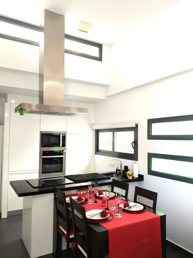 Image No.11-3 Bed Townhouse for sale