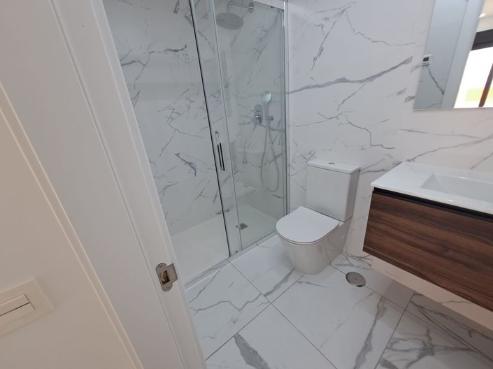 Image No.20-3 Bed Apartment for sale