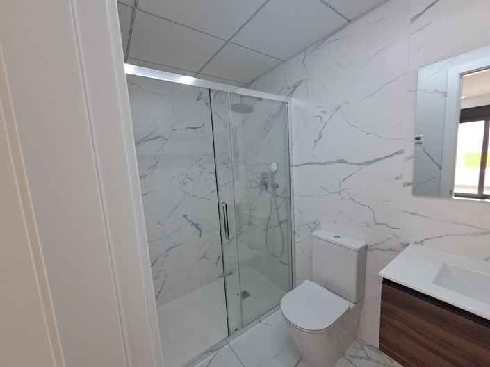 Image No.21-3 Bed Apartment for sale