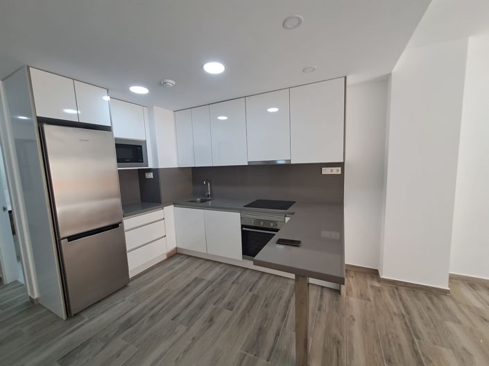 Image No.7-3 Bed Apartment for sale