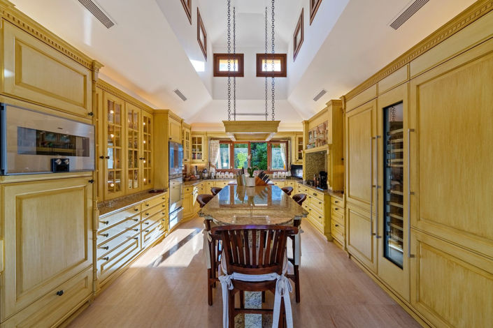 Image No.40-6 Bed Villa for sale