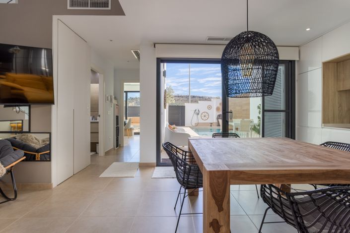 Image No.3-3 Bed Townhouse for sale