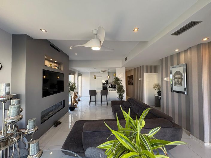 Image No.4-4 Bed Villa for sale