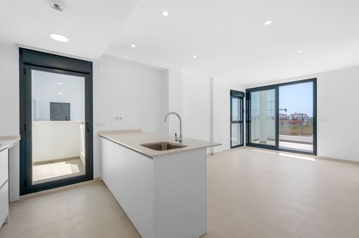 Image No.4-2 Bed Apartment for sale