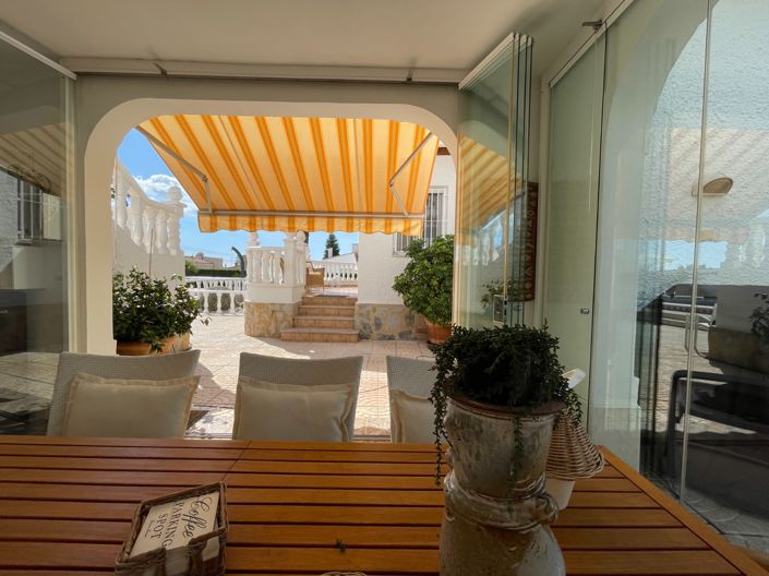 Image No.2-3 Bed Villa for sale