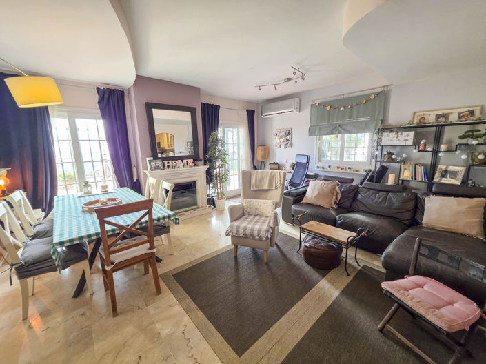 Image No.3-3 Bed Townhouse for sale