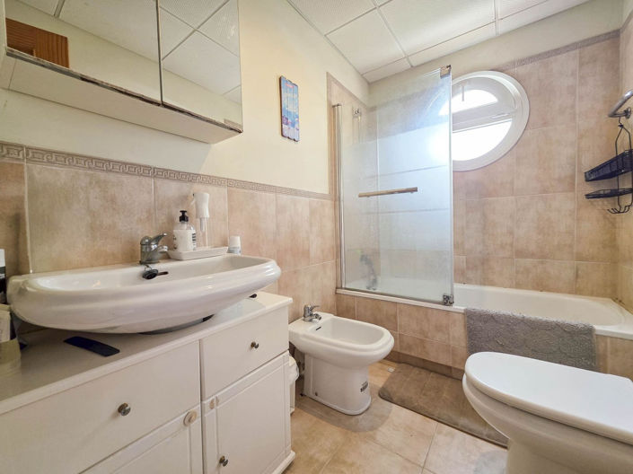 Image No.8-3 Bed Townhouse for sale