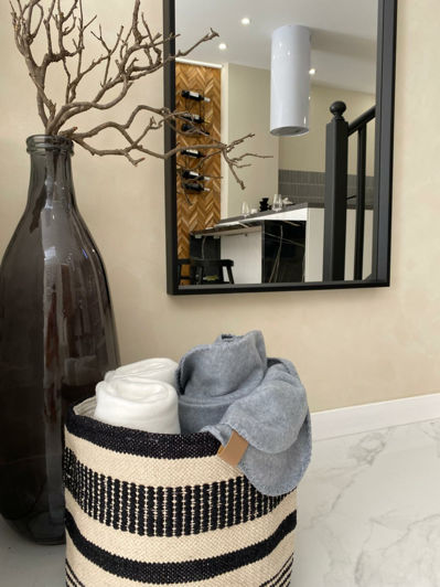 Image No.17-2 Bed Townhouse for sale