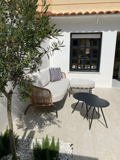 Image No.2-2 Bed Townhouse for sale