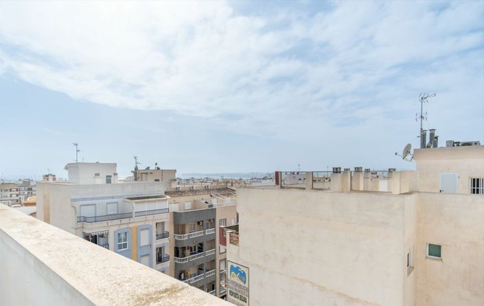 Image No.16-2 Bed Apartment for sale