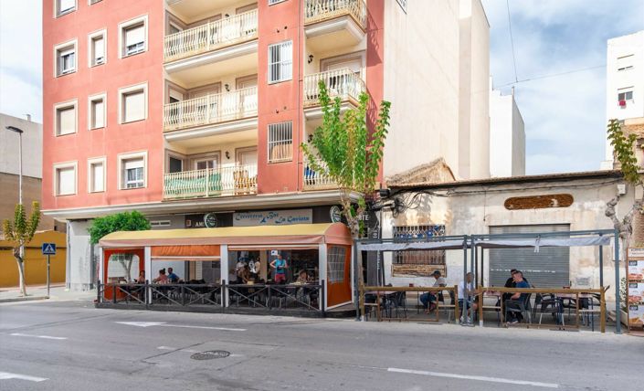 Image No.21-2 Bed Apartment for sale